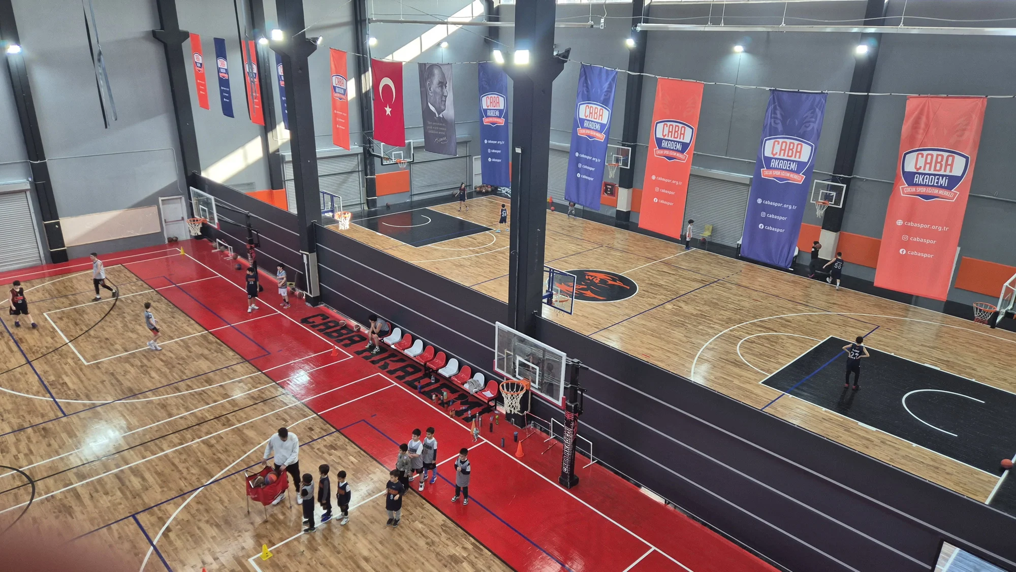 ÇABA Akademi spor salonu · 10